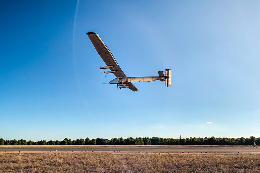 Skydweller's plane takes off. (Photo: Skydweller)