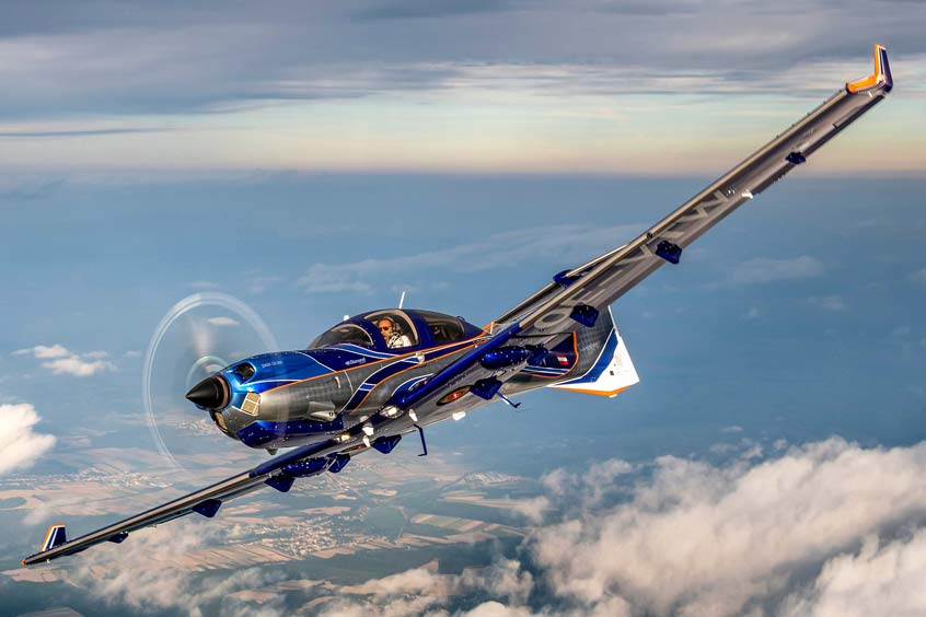 All-carbon fibre DA50 RG wins the iF DESIGN AWARD, in the discipline ‘Product’. (Photo: Diamond Aircraft)