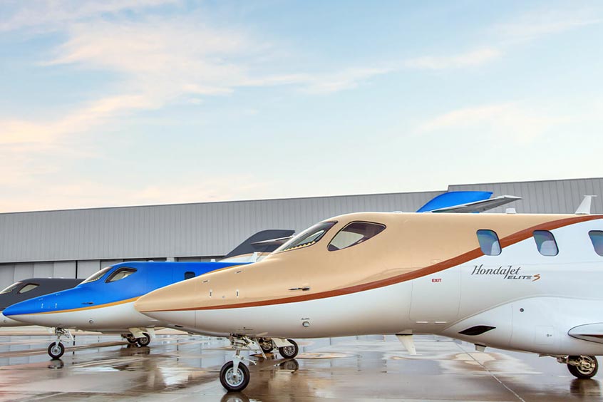 HondaJet Elite S new capabilities will reduce pilot workload and maximise safety. 