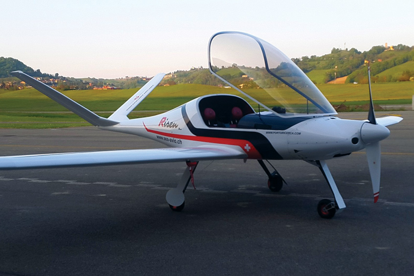 13871 Porto Aviation Group Risen / Siren