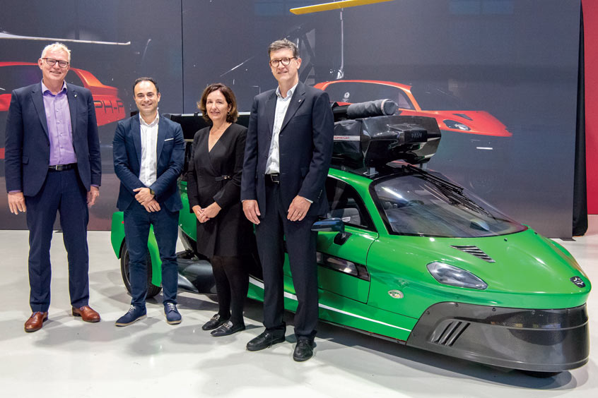 Airtificial has agreed to supply PAL_V with composite fuel tanks, body parts, propeller and rotor blades for the PAL-V Liberty. (Photo: Airtificial)