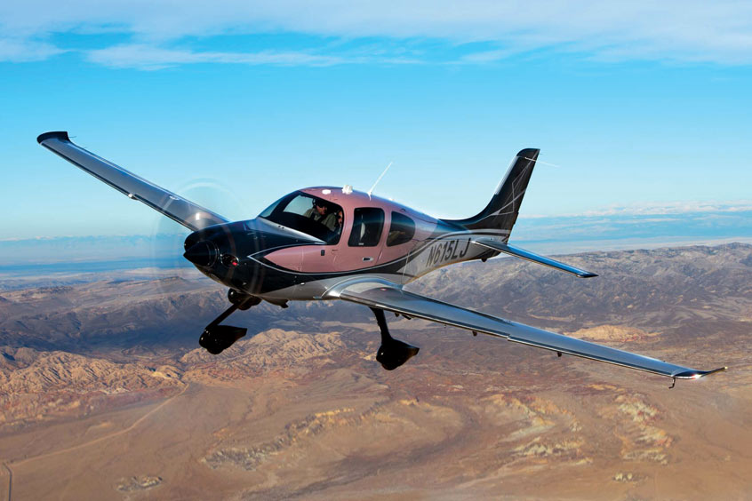 The 2022 G6 SR Series features a refined aircraft design with reduced drag for increased fuel efficiency, Cirrus IQ™ mobile app updates and the freedom to pair premium Xi aesthetic options. (Photo: Cirrus)
