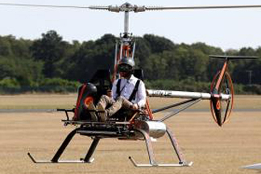 Naked H3 with optional carbon undercarriage legs and custom decoration.