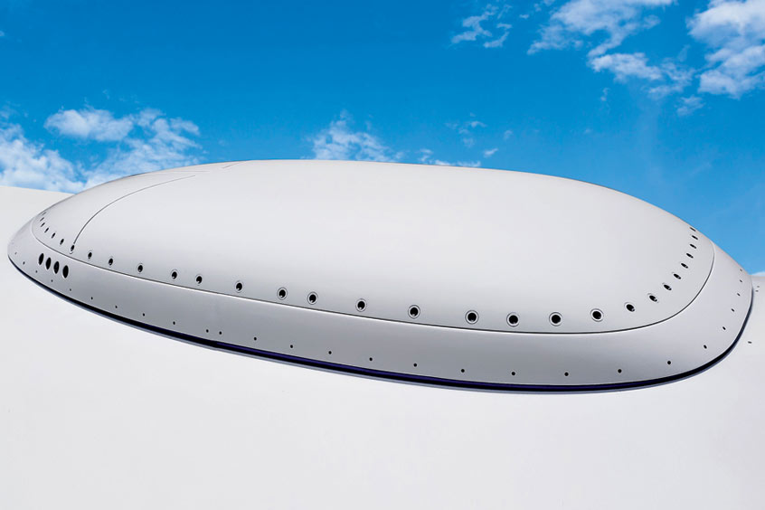 The ThinKom ThinAir Ka2517 phased array.