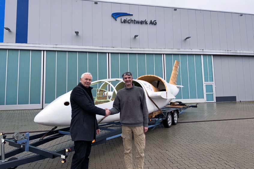 Reiner Kickert, Leichtwerk AG’s CEO, welcomes Chris Rijff, Managing Director of Cormorant SEAplanes Ltd