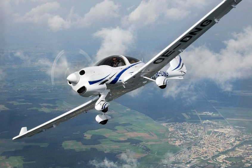 The higher performance 3-bladed Polaris propeller is to be a factory option on new DA40 NGs