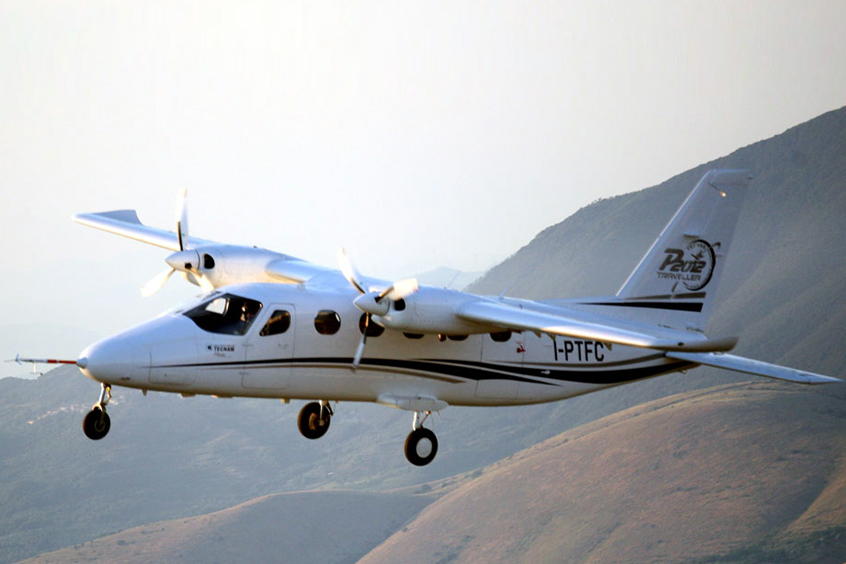 2426 Tecnam P2012 Traveller