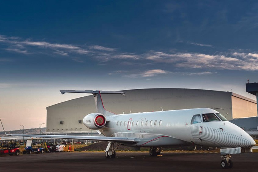 A Redwings Embraer Legacy.