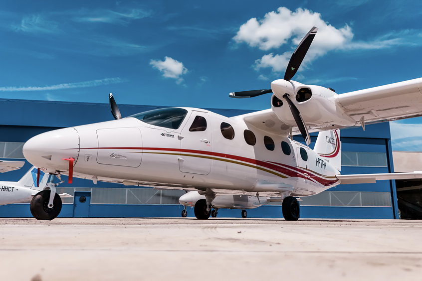 The P2012 STOL SMP’s extended wingspan and lift devices allow operation from unprepared and short runways.