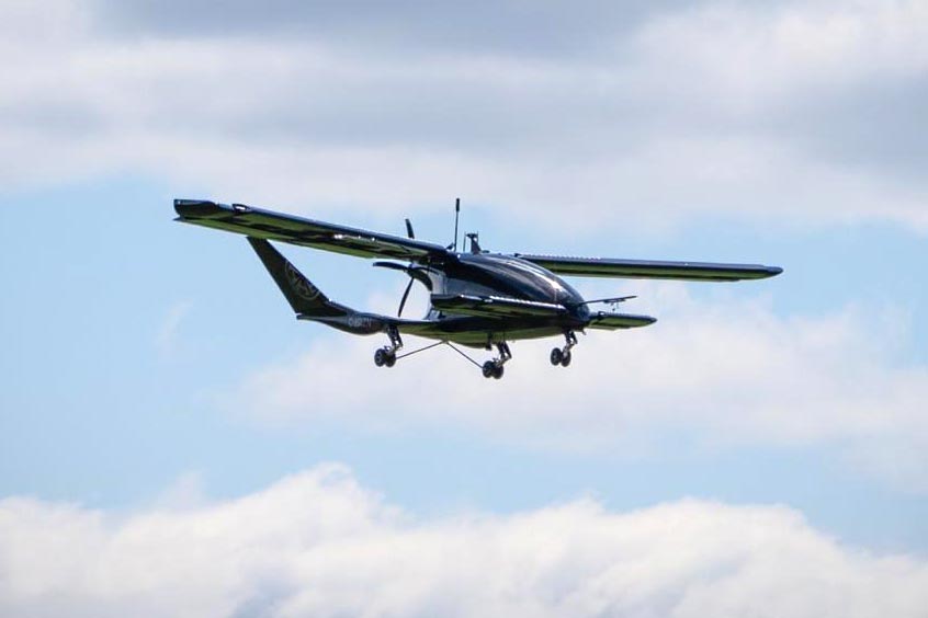 A piloted demonstrator is under construction.