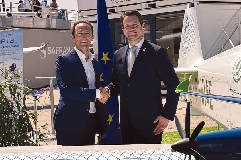 Jérémy Caussade, president and co-founder of Aura, and Ivor van Dartel, president and co-founder of Vaeridion.
