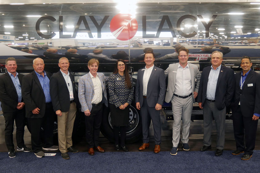 Clay Lacy, Skymark Refuelers and WFS representatives Todd Baker, Christopher Musco, Bryce White, Steven Paul, Stephanie Bryant-Jordan, Joe Barber, Doug Wilson, Dave Lamb and Michael Montalvo.