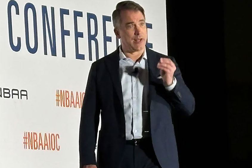 Keynote speaker Neil Singer, a five-time master certified flight instructor, analysed a 2009 business aircraft accident on Greenland’s ice cap to highlight operational lessons for pilots.