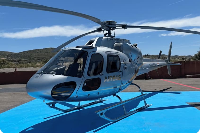 The AS355 is a handy island-hopper.