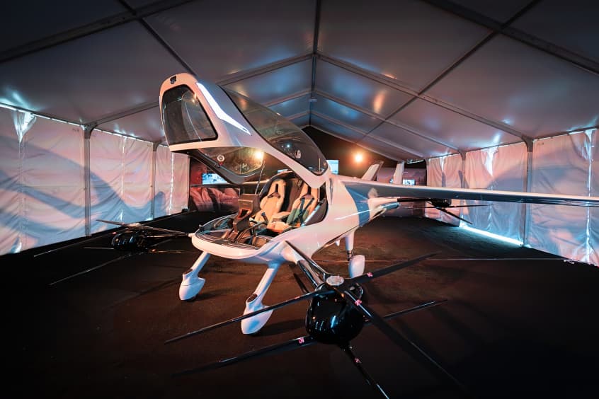 AIR unveils its most advanced AIR ONE smart aircraft configuration to date at EAA AirVenture Oshkosh
