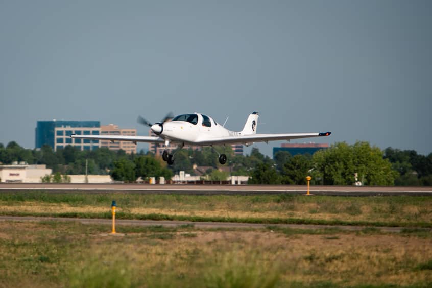 magniX Samson batteries power first flight of Bye Aerospace eFlyer 2