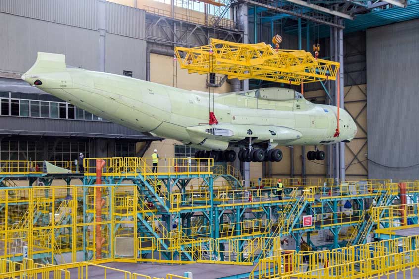 Aviastar assembles the fuselage of the Il-76MD-90A using stackless technology for the first time. (Photo: Aviastar)