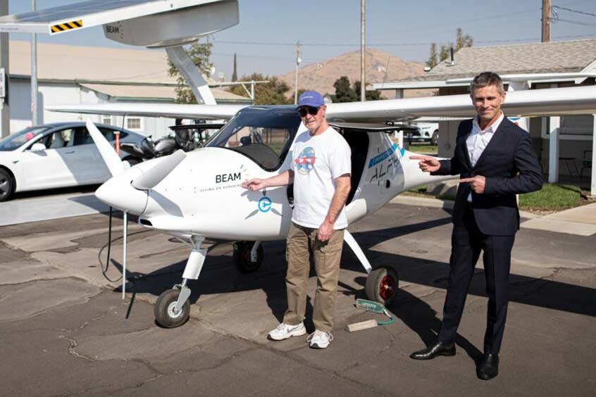 The pilot, Mr. Joseph Oldham and the Beam Global CEO, Mr. Desmond Wheatley, next to the Alpha Electro. (Photo: Pipistrel)